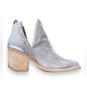 Jeffrey Campbell ‘Comwell’ Western Suede Ankle Boots Size 6.5